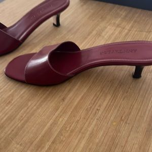 Ann Taylor red heel size 7 1/2